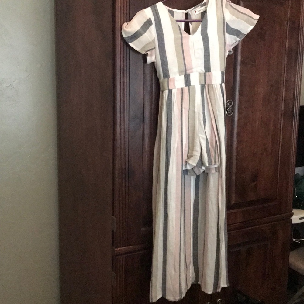 Girls romper dress. Size 10.